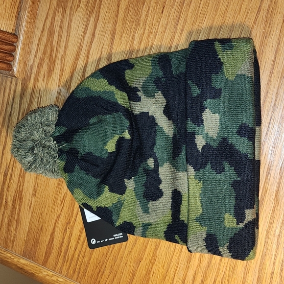 NIKE WINTER HAT - Picture 5 of 5
